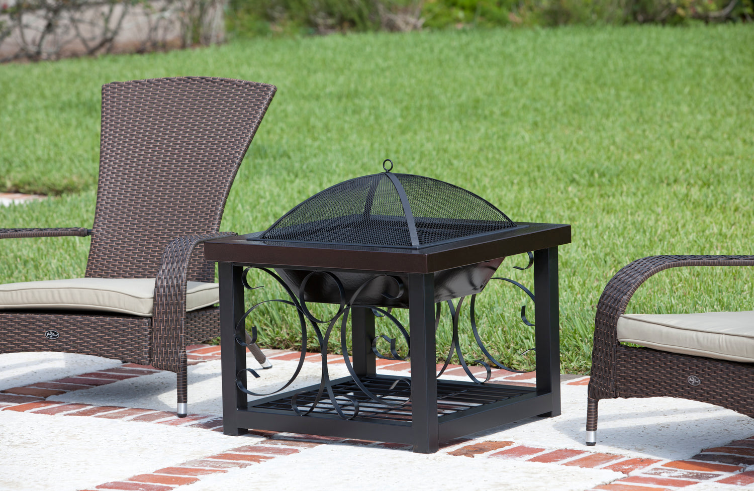 Hammer Tone Bronze Finish Cocktail Table Fire Pit | 61331